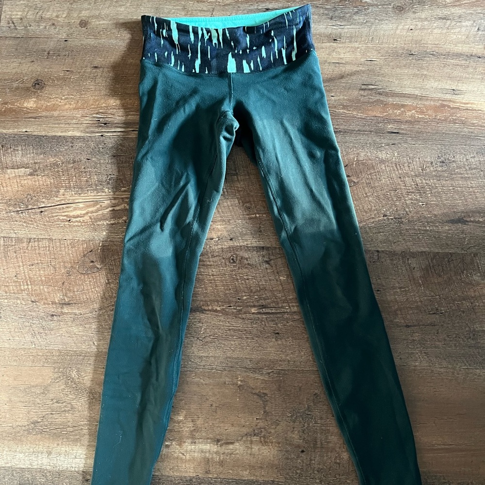 Lululemon Reverse Leggings